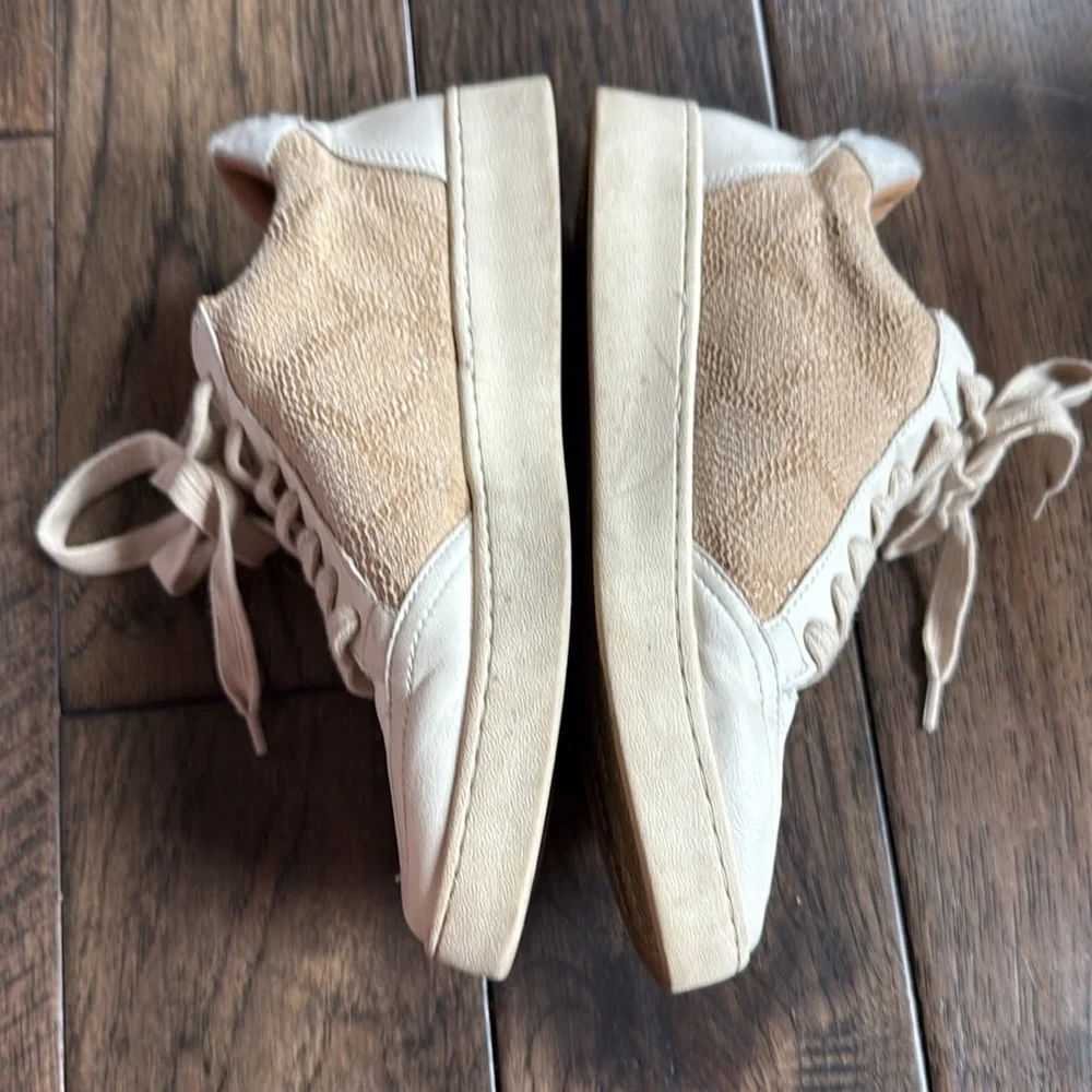 Oasis Society‎ star Sneakers Size 8